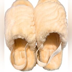 UGG Fluff Yeah Wavy Slide Slippers Cream Platform Shearling Sandals